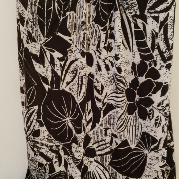 Cute black dress - Picture 3 of 4